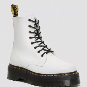 Platform White Dr. Marten Boot